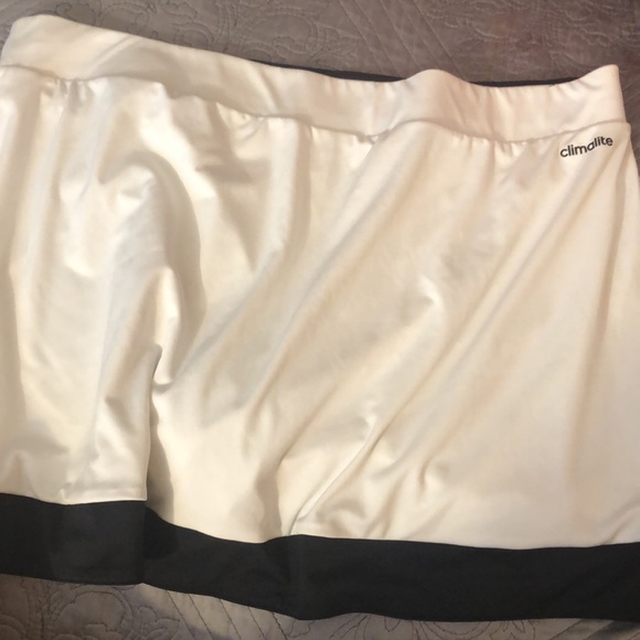 Adidas swim skirt - Picture 3 of 3
